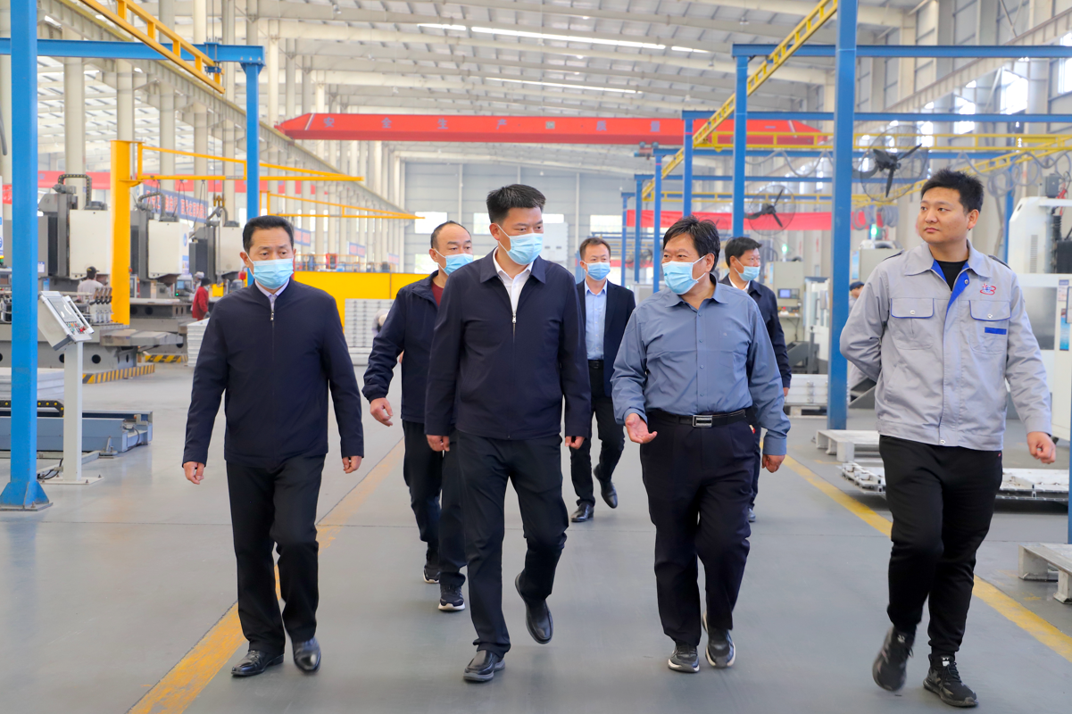 鄒平市黨外知識分子聯(lián)誼會(huì)觀摩團(tuán)走進(jìn)山東三星集團(tuán)